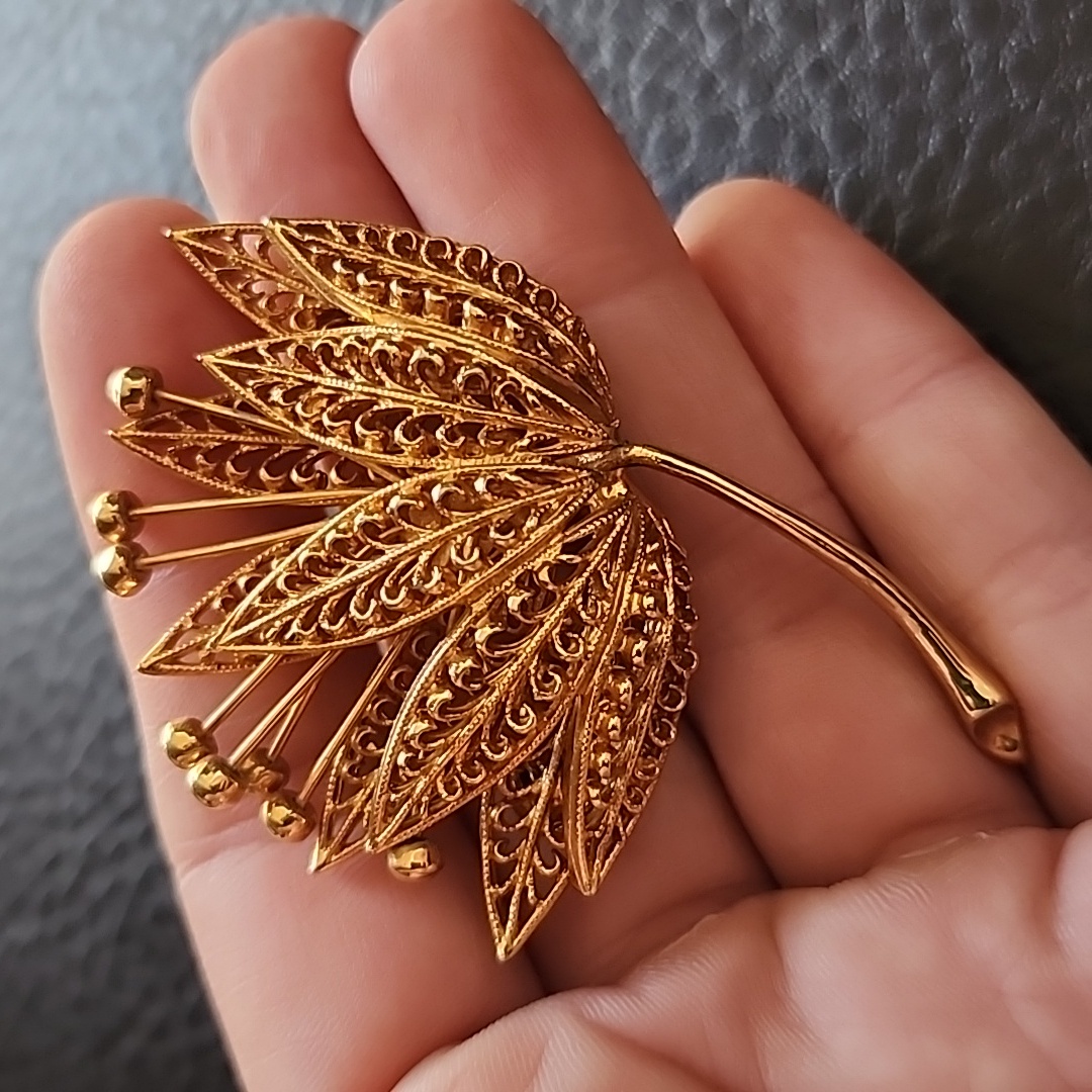 Vtg Brooch